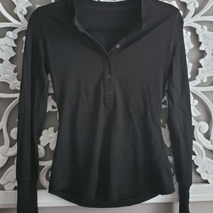 Long-sleeved Henley